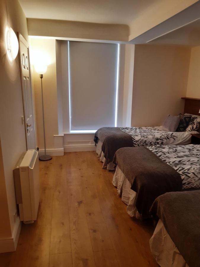 24 Beds In Carrick On Shannon ภายนอก รูปภาพ